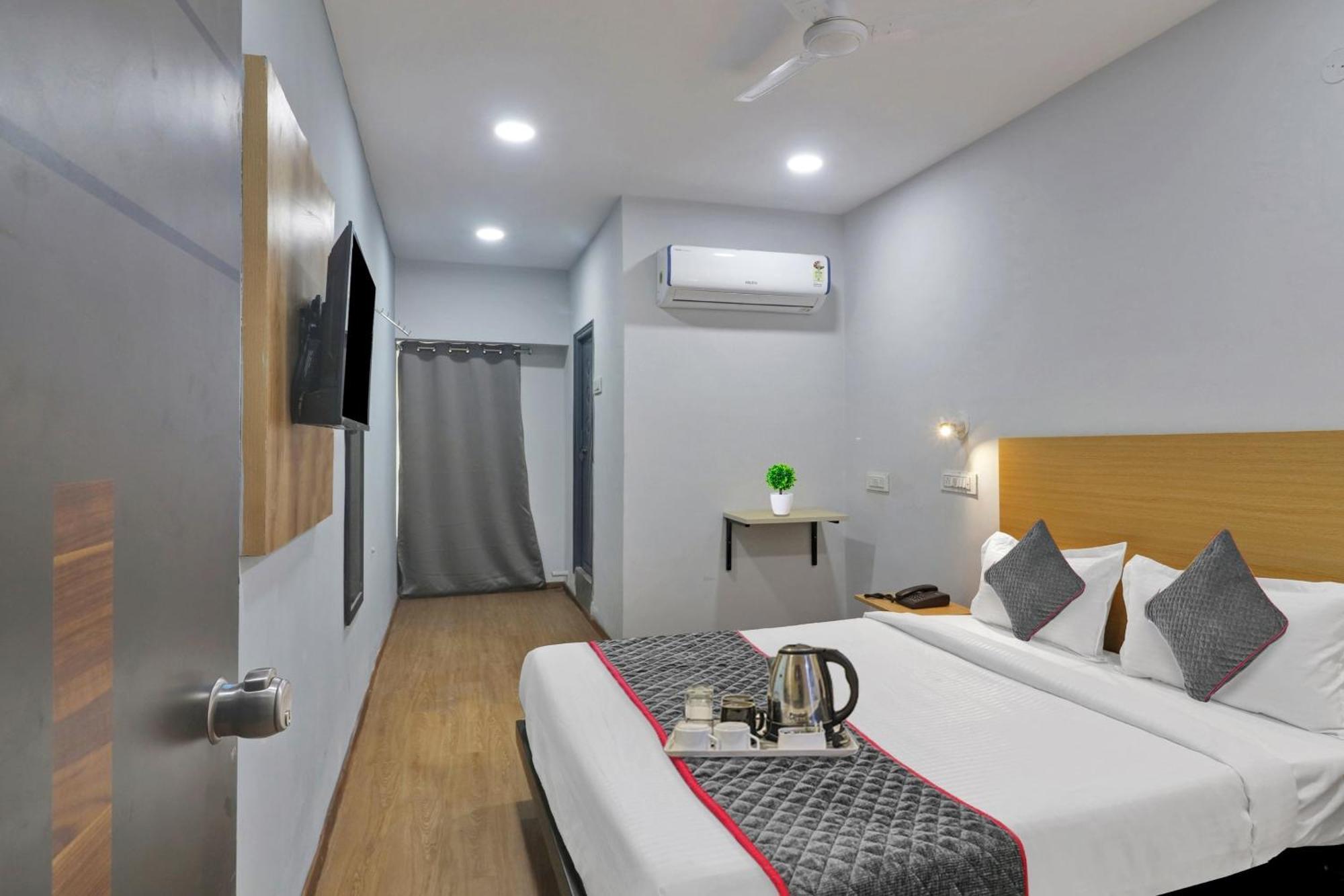 Townhouse S Continental 호텔 하이데라바드 외부 사진