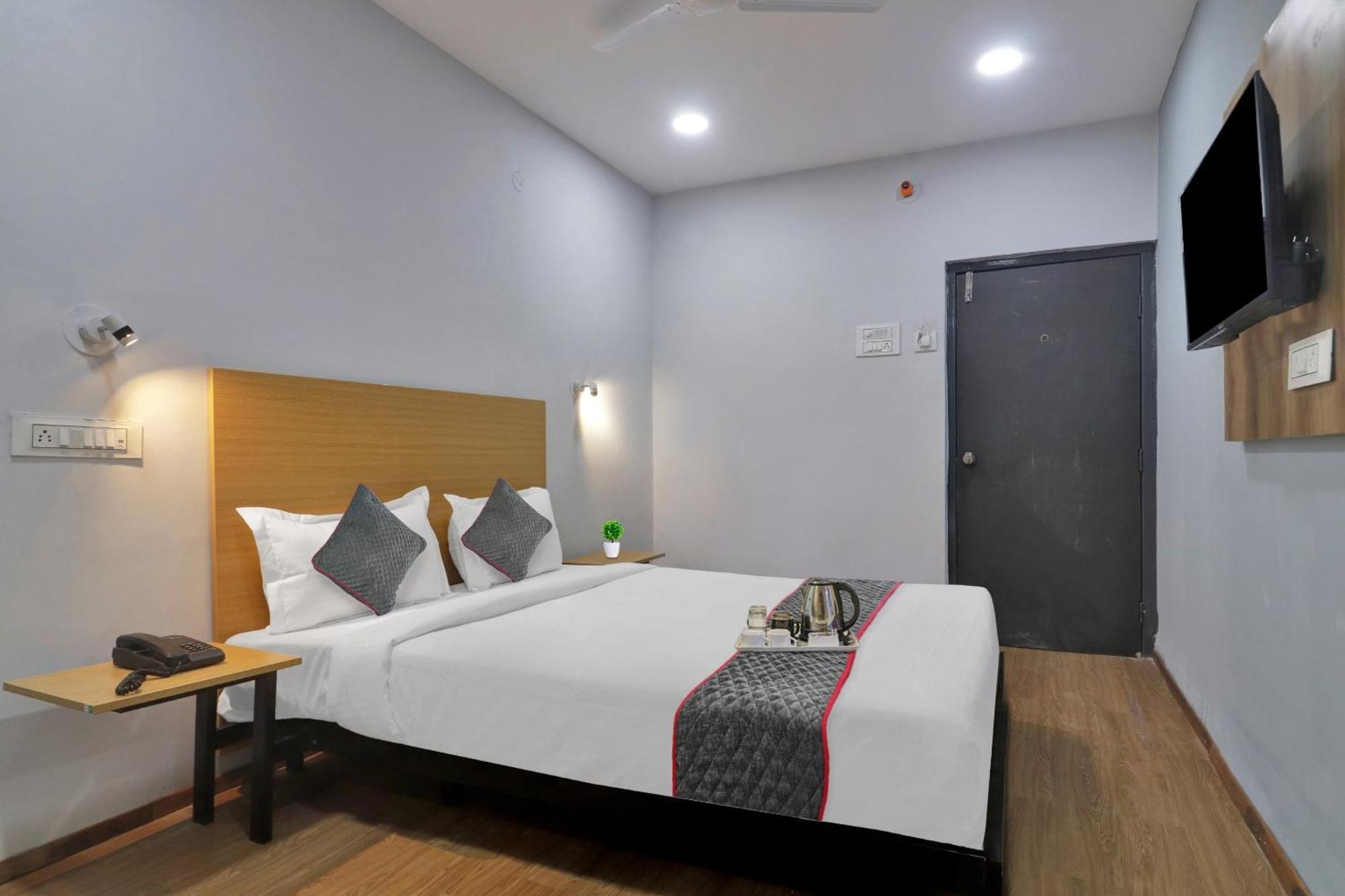 Townhouse S Continental 호텔 하이데라바드 외부 사진