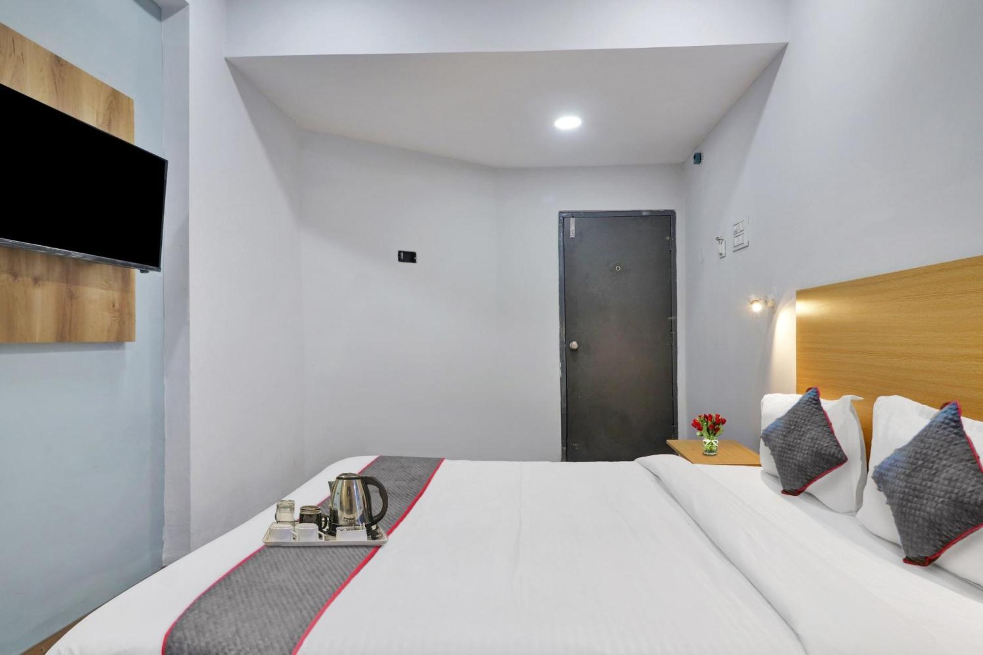 Townhouse S Continental 호텔 하이데라바드 외부 사진