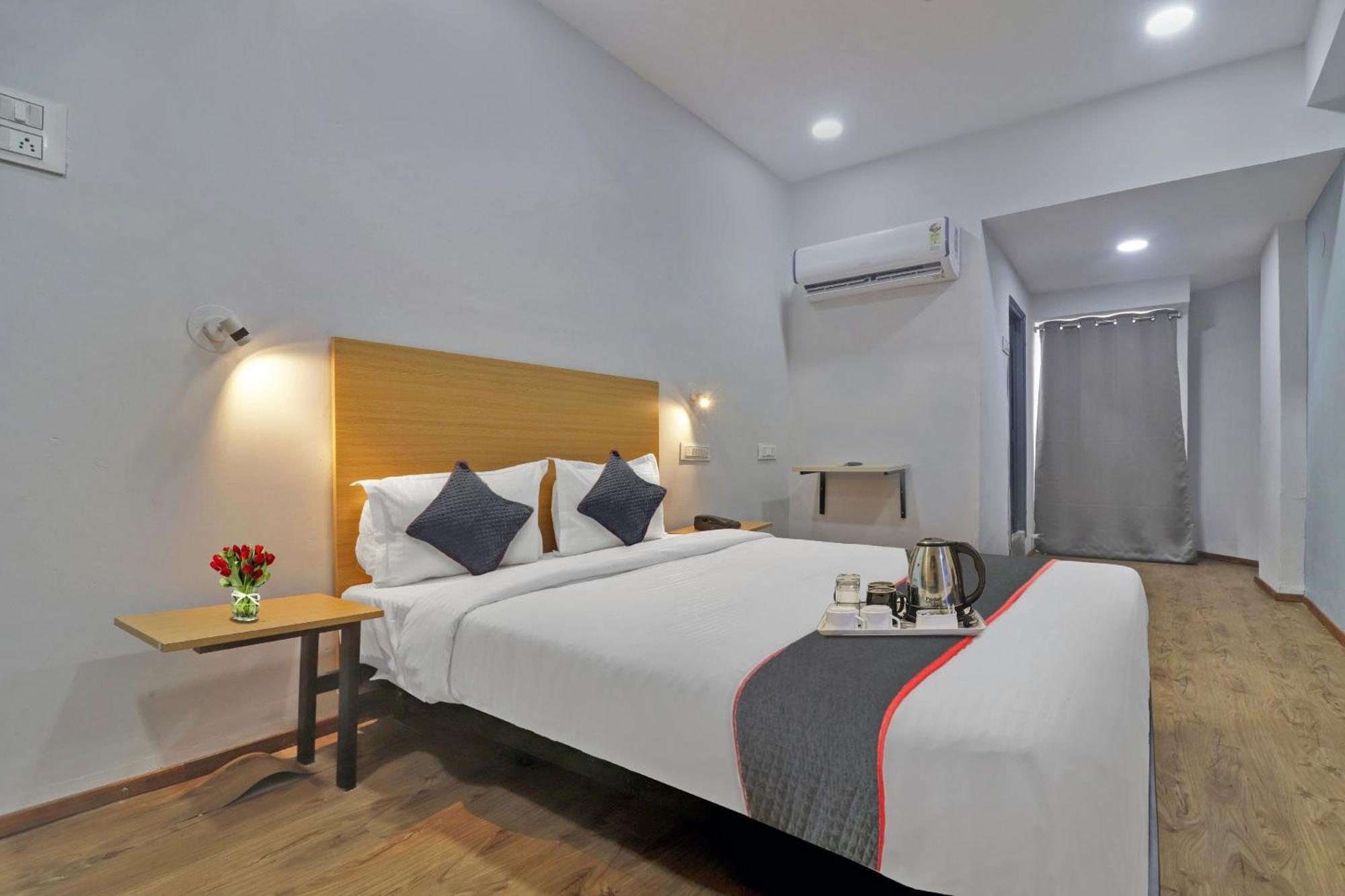 Townhouse S Continental 호텔 하이데라바드 외부 사진