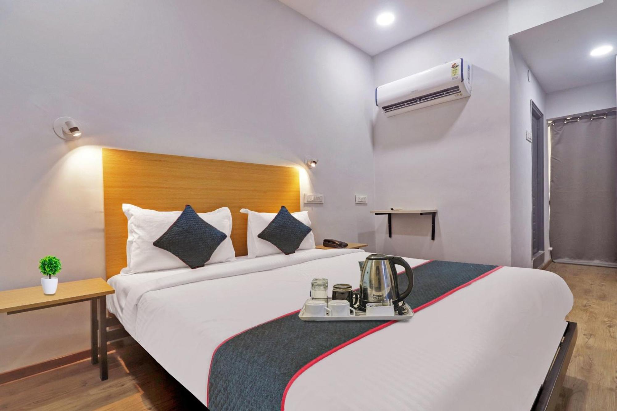 Townhouse S Continental 호텔 하이데라바드 외부 사진