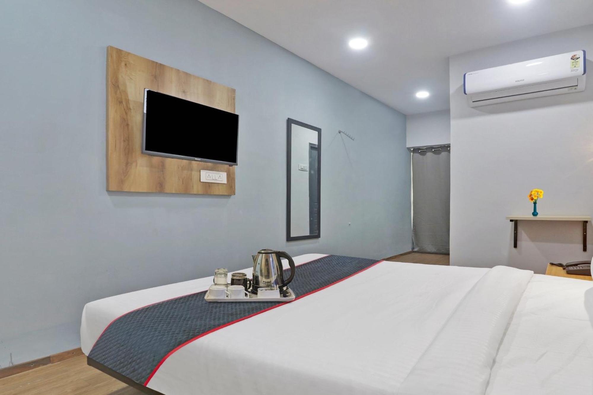 Townhouse S Continental 호텔 하이데라바드 외부 사진